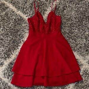 Elegant Red Sleeveless Dress